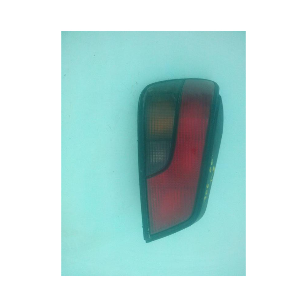 Piloto trasero izquierdo Peugeot 306 (7B) (1994-2000) 1.1 (60 cv)