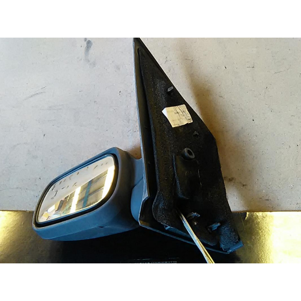 Retrovisor izquierdo Ford Fiesta VI (2001-2008) 1.4 16V (80 cv) Retrovisor izquierdo Ford Fiesta VI (2001-2008) 1.4 16V (80 cv)