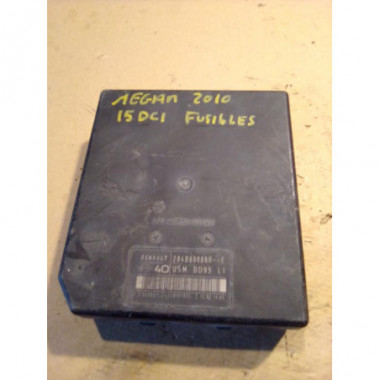Caja de reles / fusibles Renault Megane III (2008-2012) 1.5 dCi (90 cv) FAP
