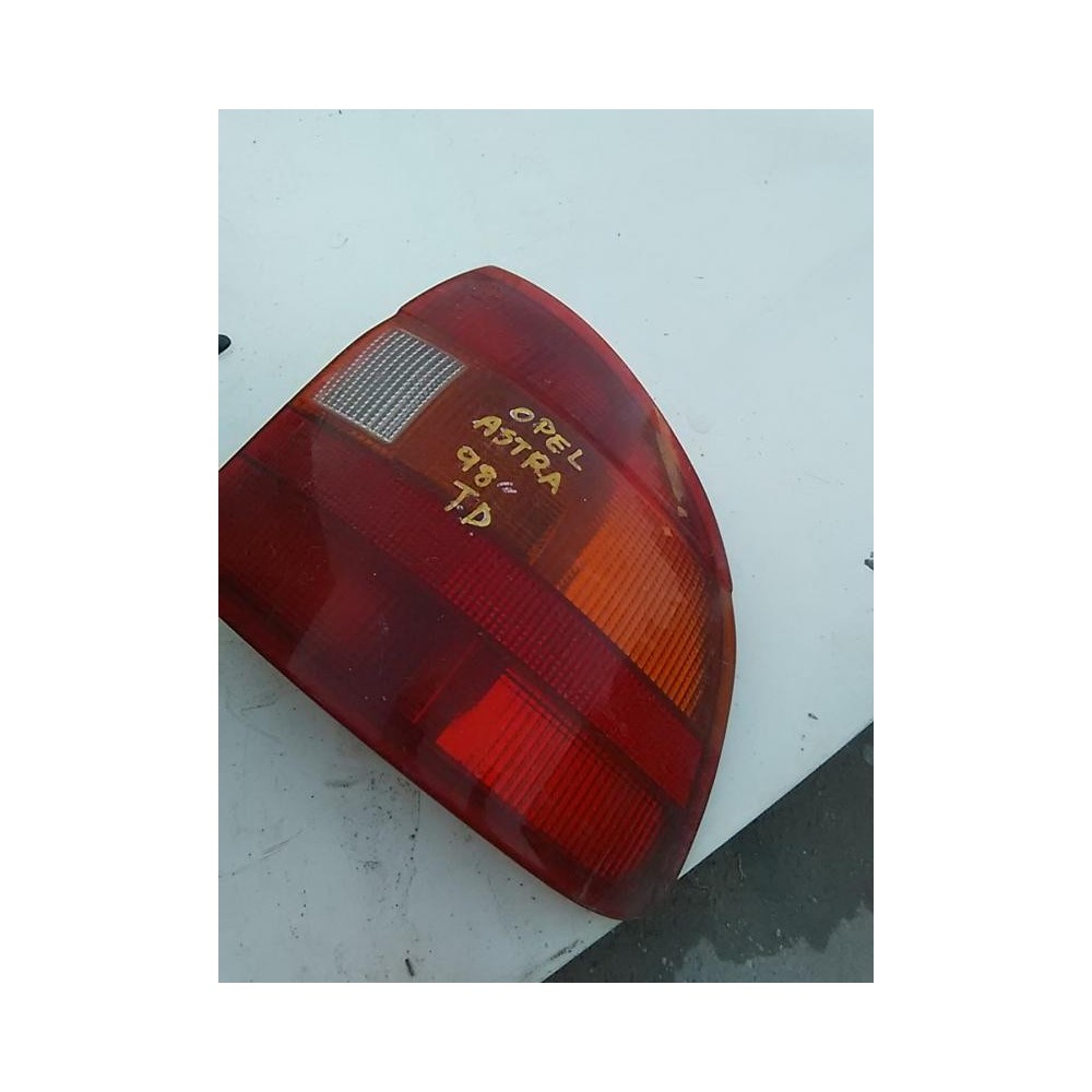 Piloto trasero derecho Opel Astra G (1996-2008) 1.6 (75 cv) Piloto trasero derecho Opel Astra G (1996-2008) 1.6 (75 cv)
