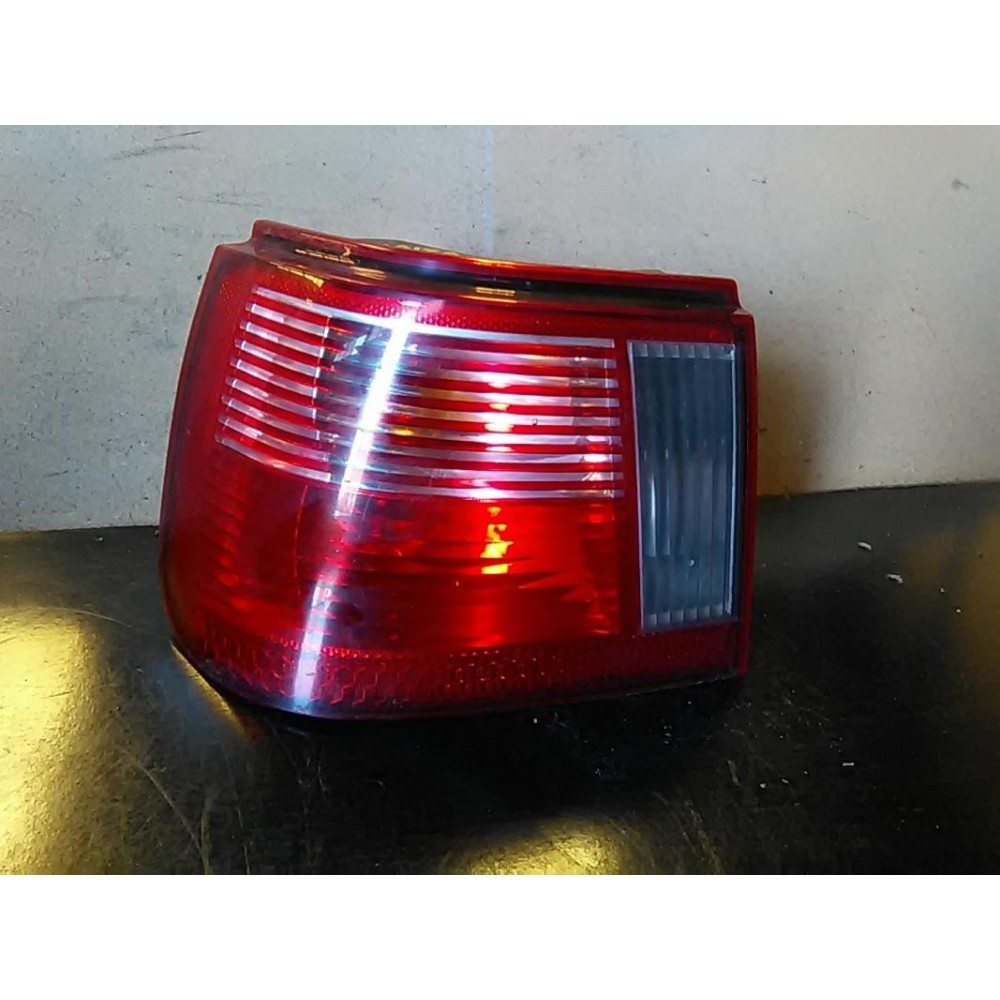 Piloto trasero izquierdo Seat Cordoba II (1999-2001) 1.9 SDI (68 cv)
