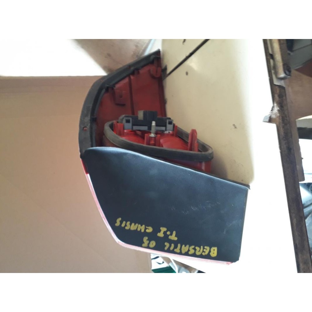 Piloto trasero central Renault Vel Satis (2001-2008) 2.0 i 16V Turbo (170 cv)