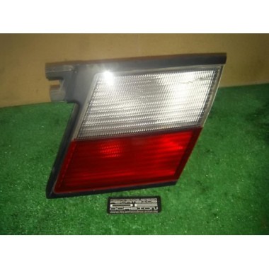 Piloto trasero izquierdo Nissan Primera (P11) (1995-2002) 1.6 16V (99 cv)