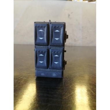 Mando elevalunas delantero izquierdo Ford Mondeo II Hatchback 2.0 TDCi (130 cv)