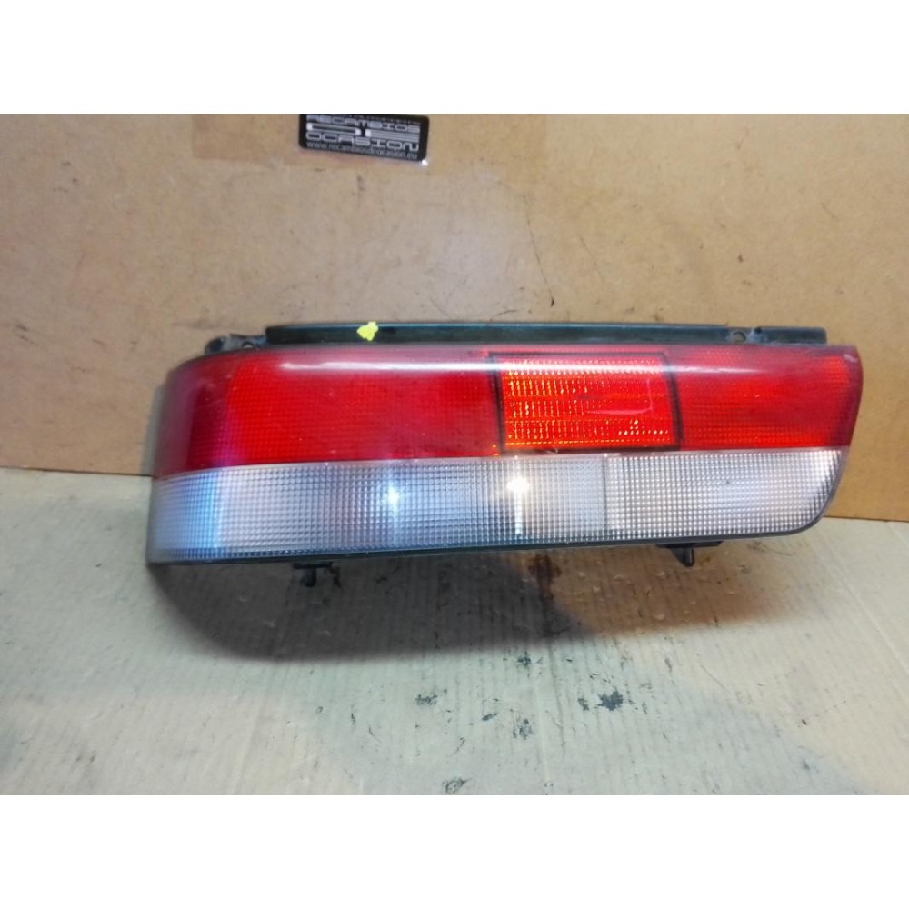 Piloto trasero izquierdo Suzuki Swift II Fastback (EA, MA) 1.3 4WD (SF413, AA35)