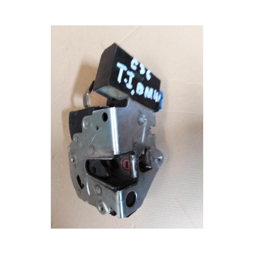 Cerradura puerta trasera derecha Bmw Serie 3 (E36) (1990-2000) 318i (113 cv) Cerradura puerta trasera derecha Bmw Serie 3 (E36) (1990-2000) 318i (113 cv)